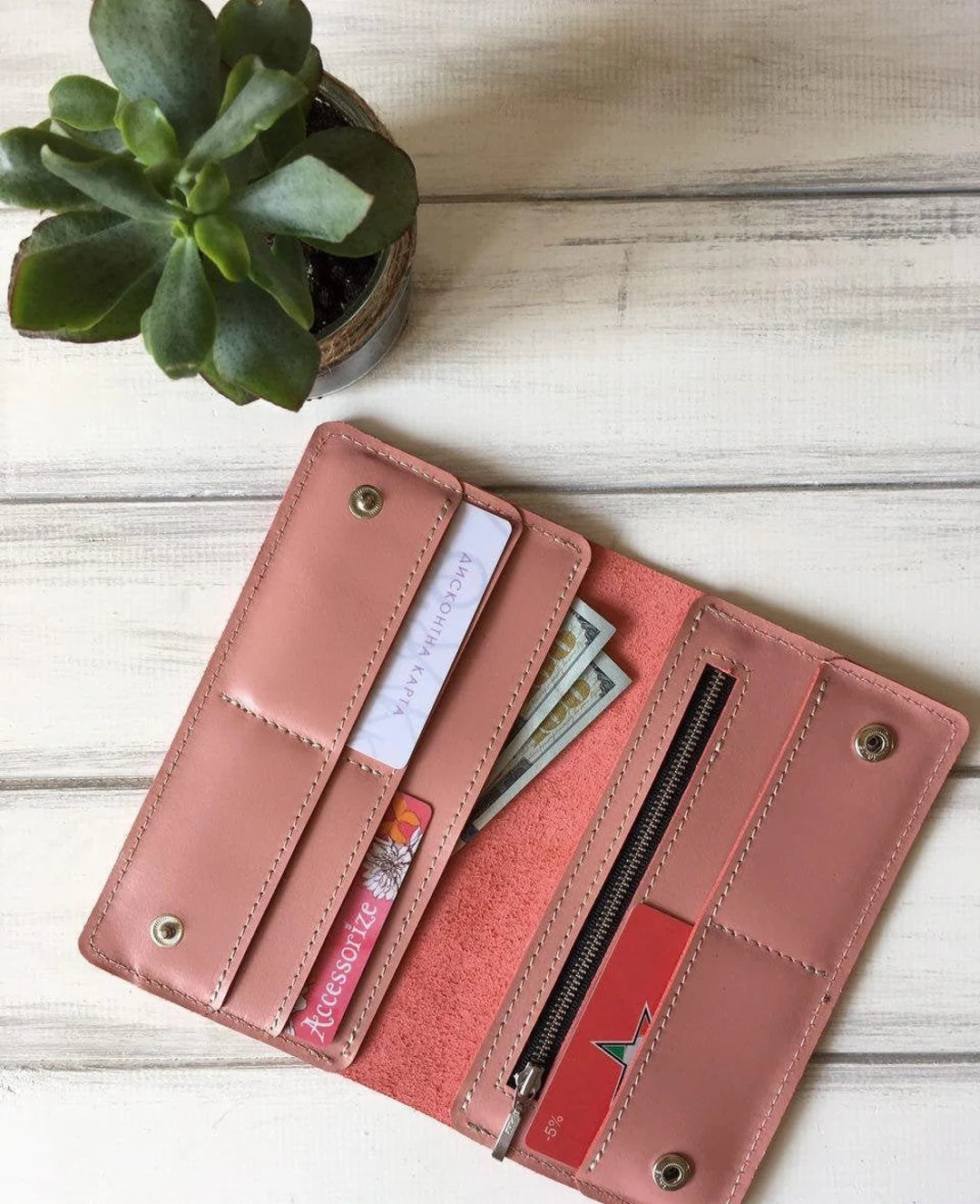 Elegant Women's Wallet – Slim Multi-Card Organizer with Zipper Coin Pocket